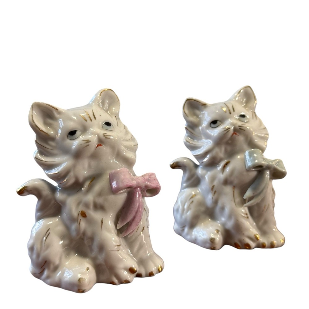 VTG Japan Porcelain White Cat Figurines Pink & Blue Bow 3.5" Vintage Persian Cat